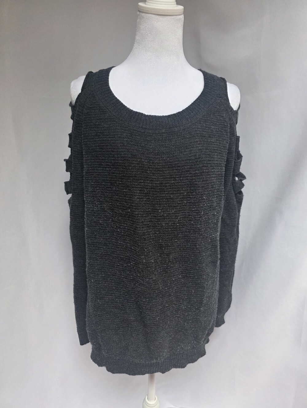 Zenana Outfitters Charcoal Cold Shoulder Distressed Knit Sweater Size L